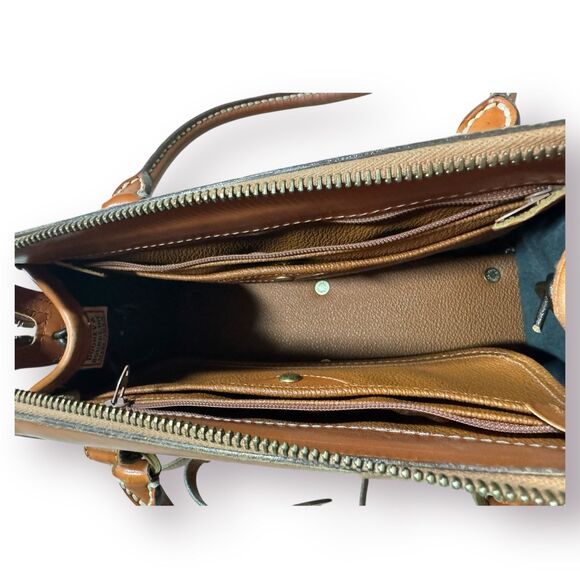 Dooney & Bourke Vintage‎ Handbag/Crossbody Bag Navy/Tan All Weather Leather - Picture 4 of 6